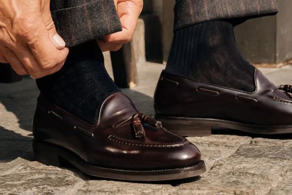 mix american sack suit with loafers
